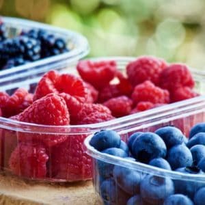 healthy food that tastes good - berries